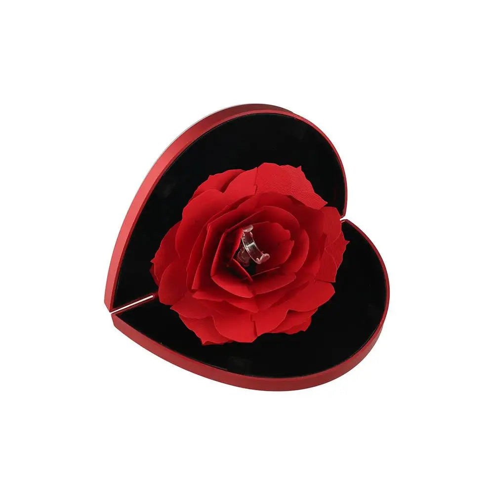 Caja de corazon con rosa 3D con un anillo de regalo
